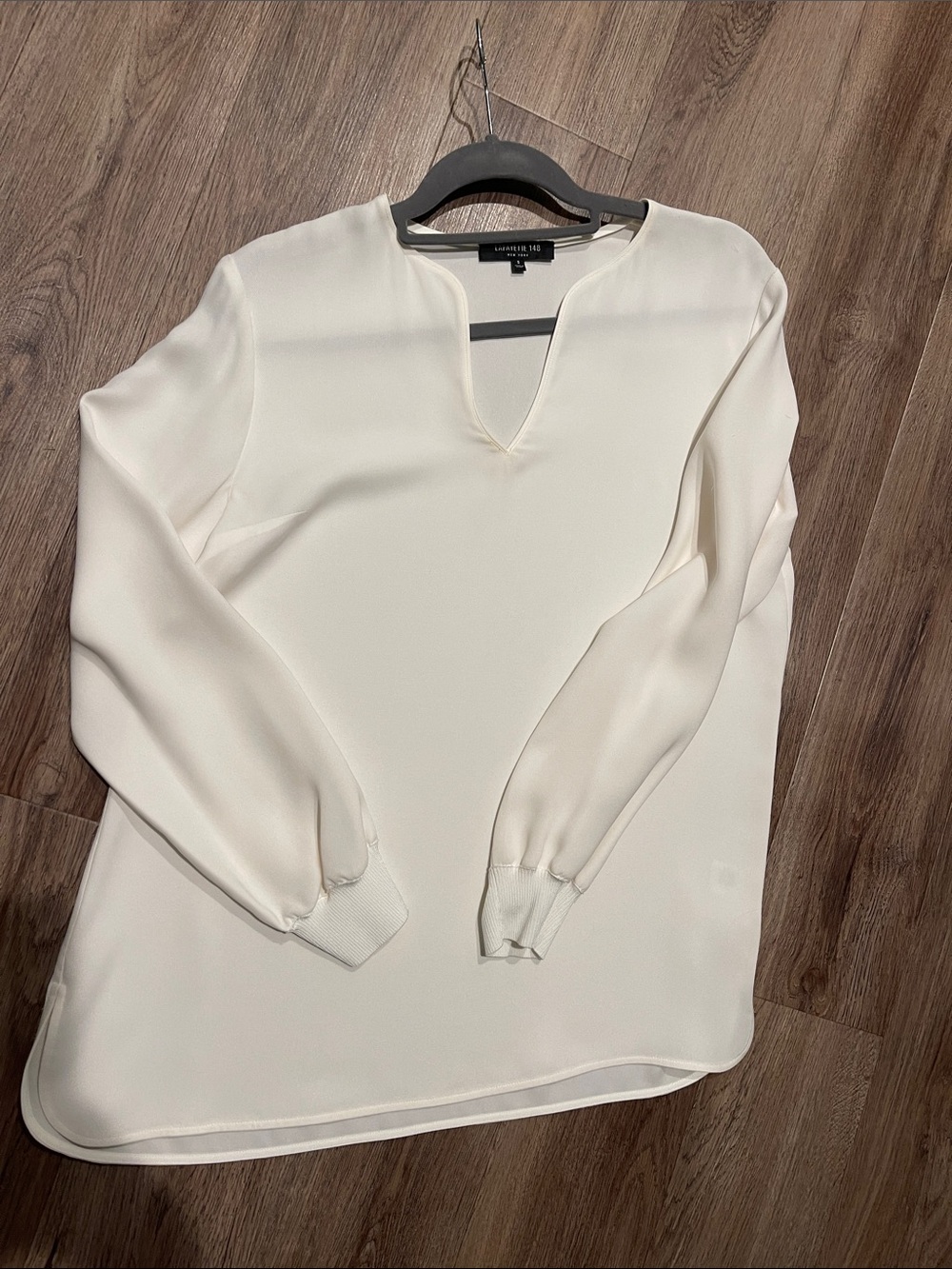 Lafayette 148 New York Off-White Notch V-Neck Long Sleeve Blouse